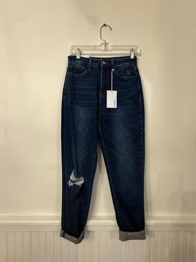 Rolled Up Stretch Mom Jeans in Dark Blue